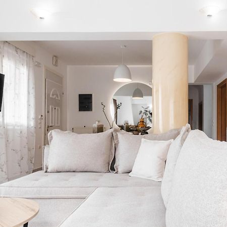 Villa Ventus, 40Sqm Private Pool & Hot Tub! Roussospítion エクステリア 写真