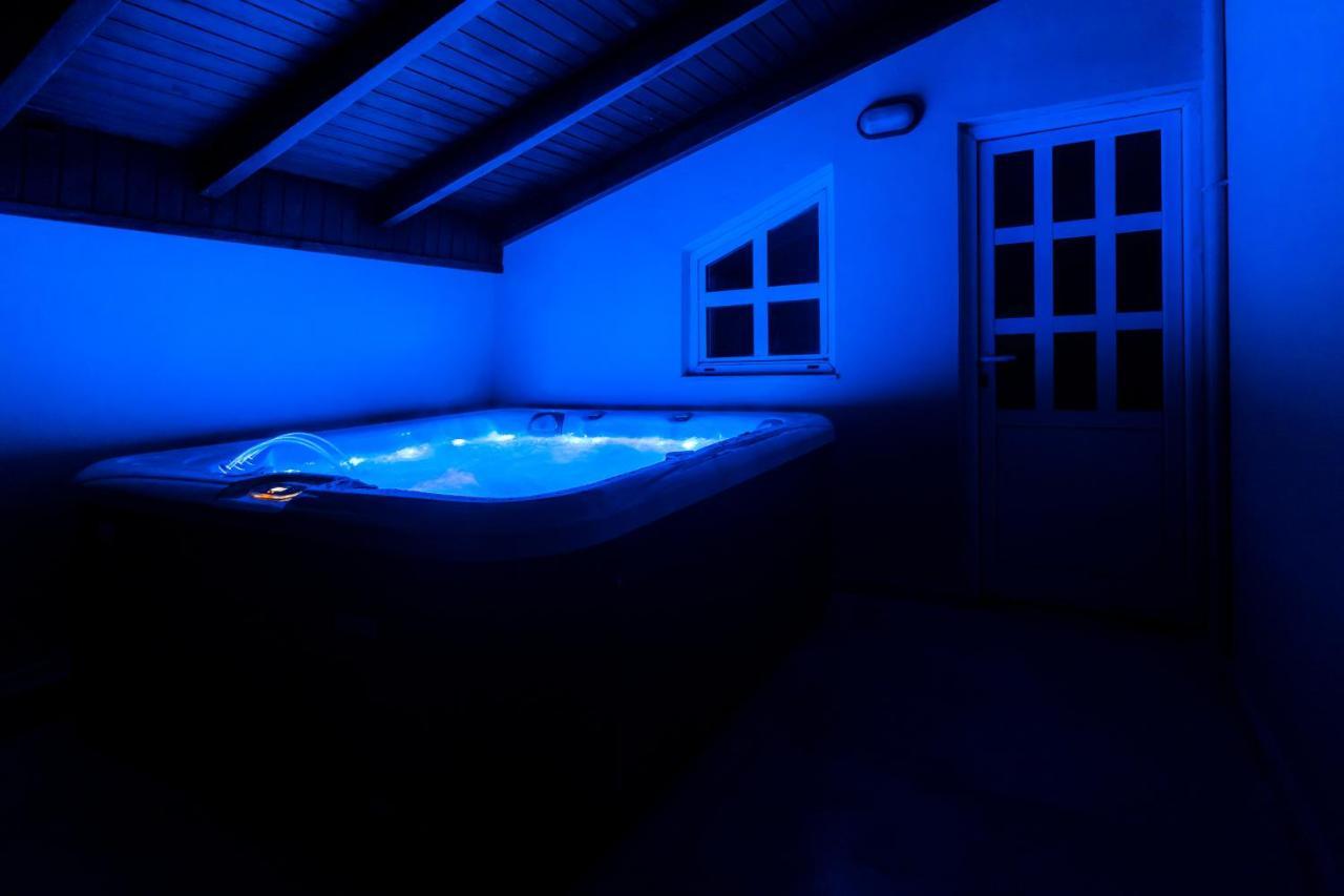 Villa Ventus, 40Sqm Private Pool & Hot Tub! Roussospítion エクステリア 写真