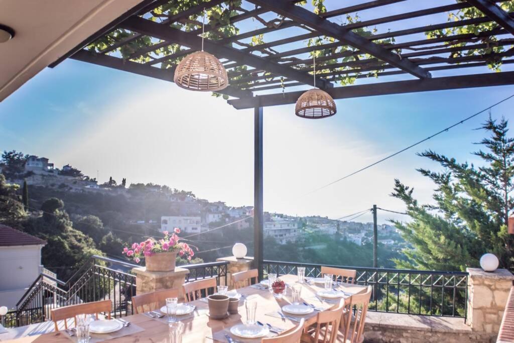 Villa Ventus, 40Sqm Private Pool & Hot Tub! Roussospítion エクステリア 写真