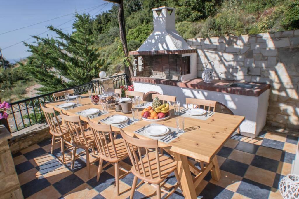 Villa Ventus, 40Sqm Private Pool & Hot Tub! Roussospítion エクステリア 写真