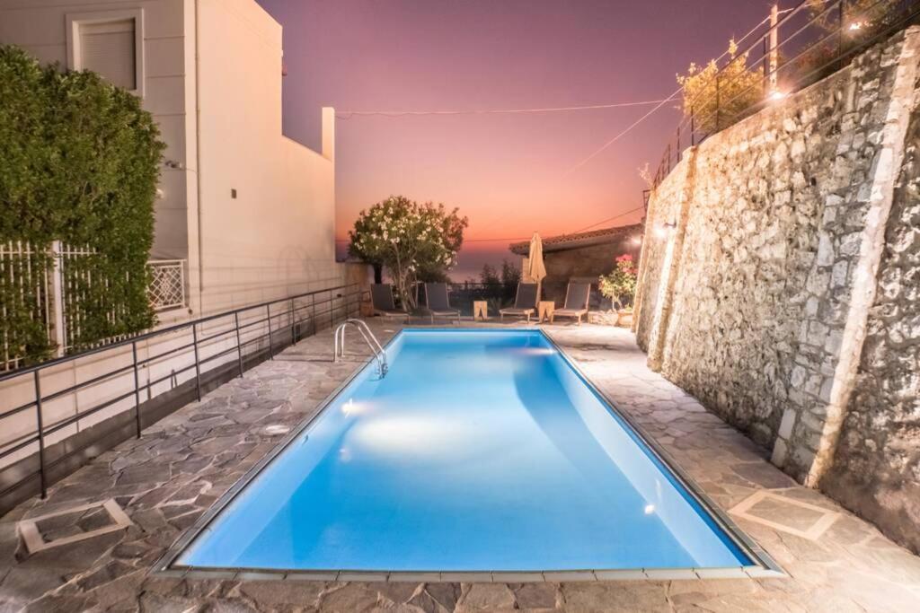 Villa Ventus, 40Sqm Private Pool & Hot Tub! Roussospítion エクステリア 写真